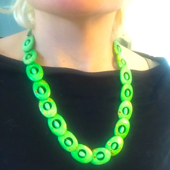 Vintage green stone necklace - Picture 1 of 7